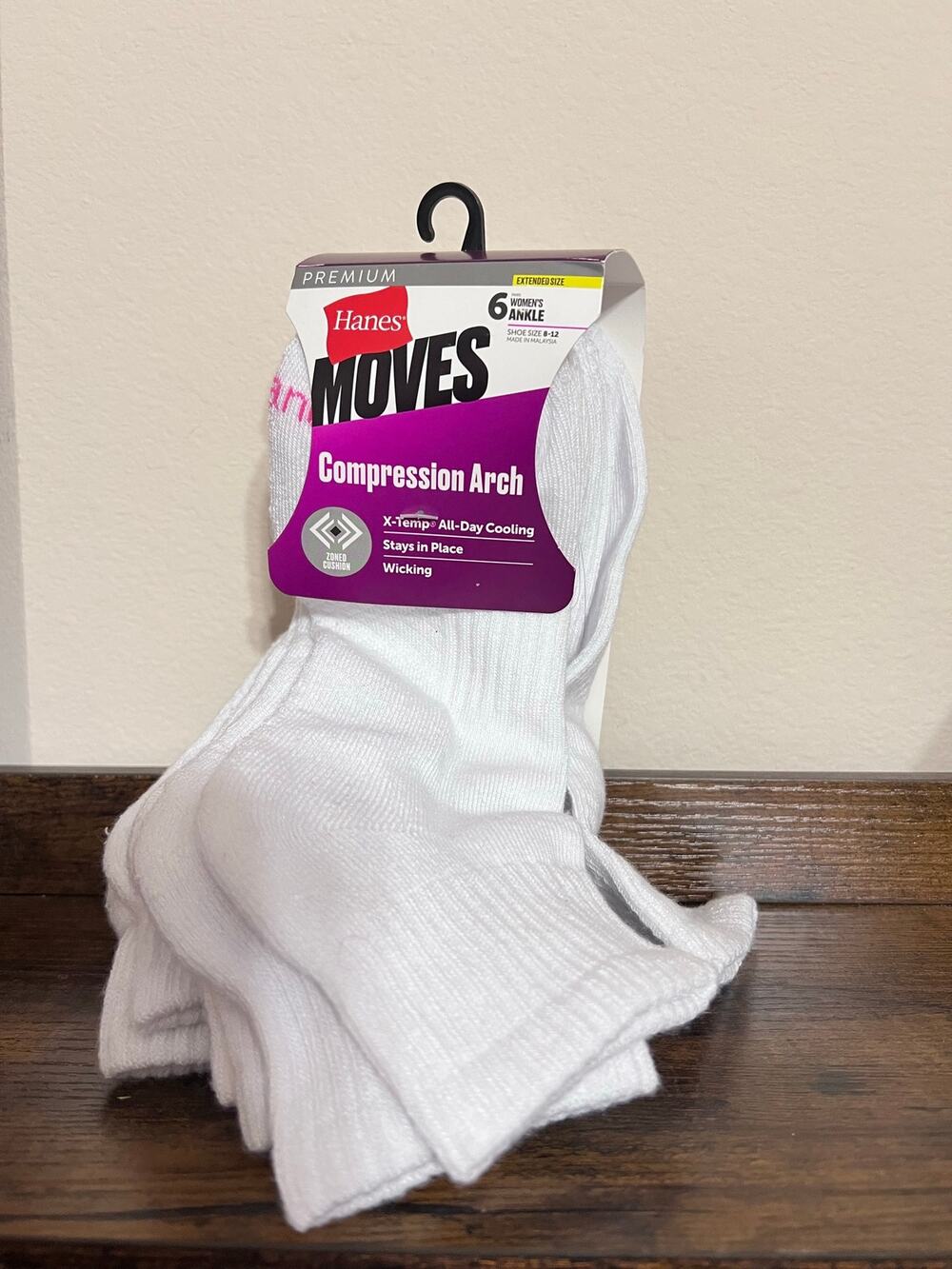 Hanes Moves Womens Compression Arch Ankle Socks One Size 8-12 White 6 Pairs